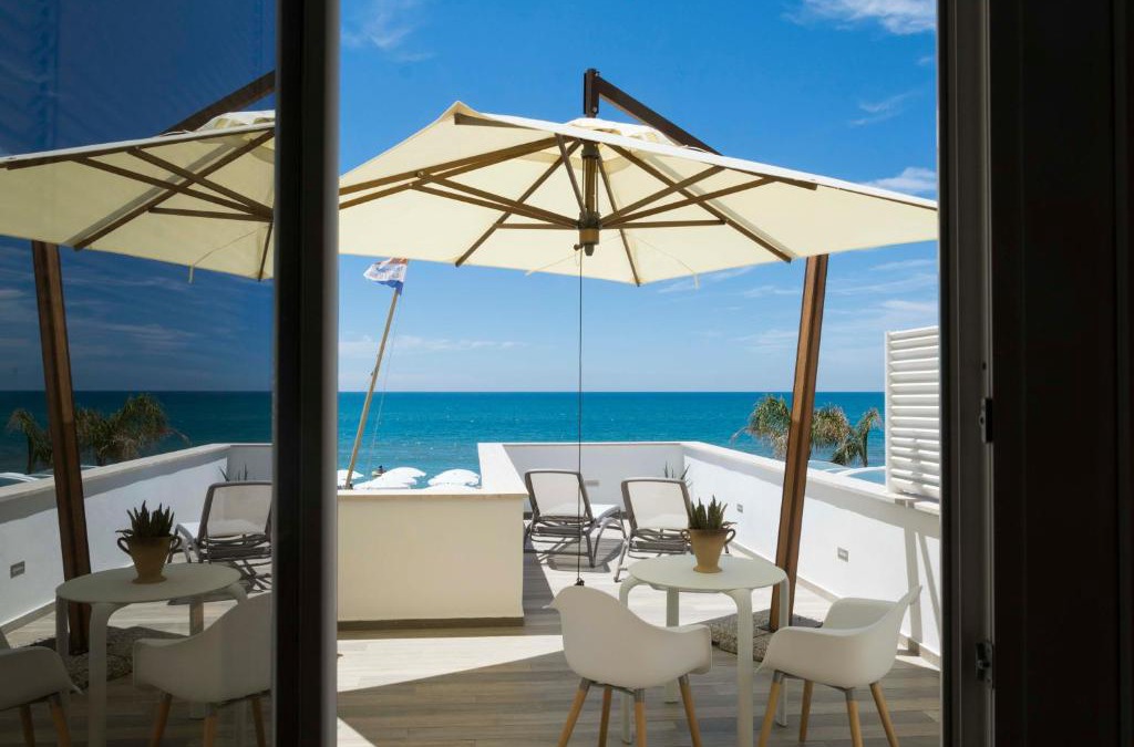 Lido di Capo Portiere Hotel | Hotel Miramare