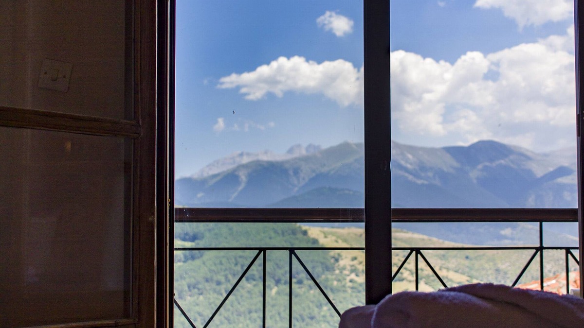 Livadi Hotel | Hotel Mitikas