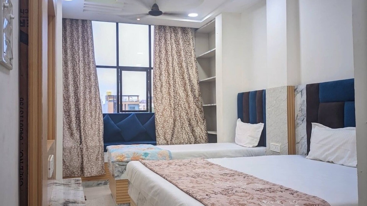 Omkareshwar Hotel | Hotel Moad Mudgal Palace