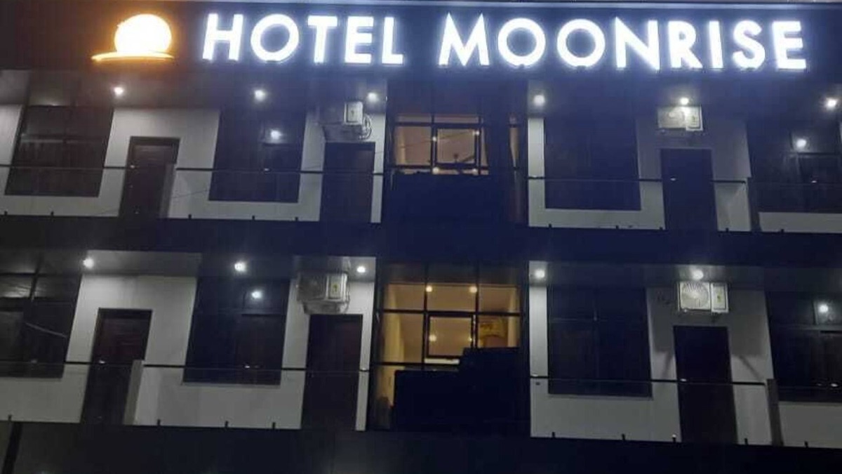 Kirtinagar Hotel | Hotel Moon Rise
