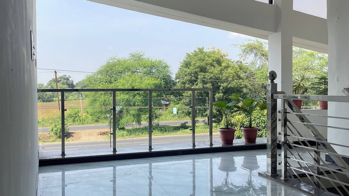 Sehore Hotel | Hotel Moonlight & Restaurant