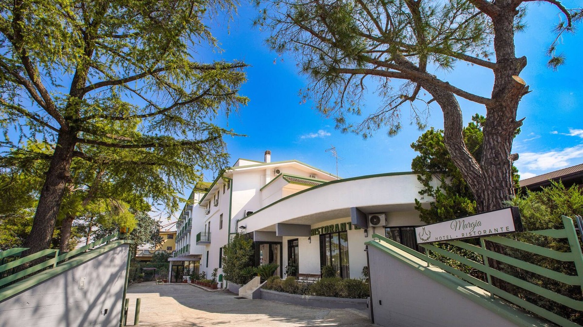 Santeramo in Colle Hotel | Hotel Murgia
