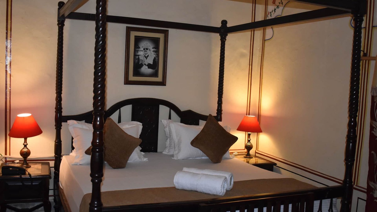 Bundi Hotel | Hotel Nawal Sagar Palace