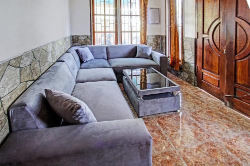 Kecamatan Pringgarata Hotel | Hotel O Archi Homestay