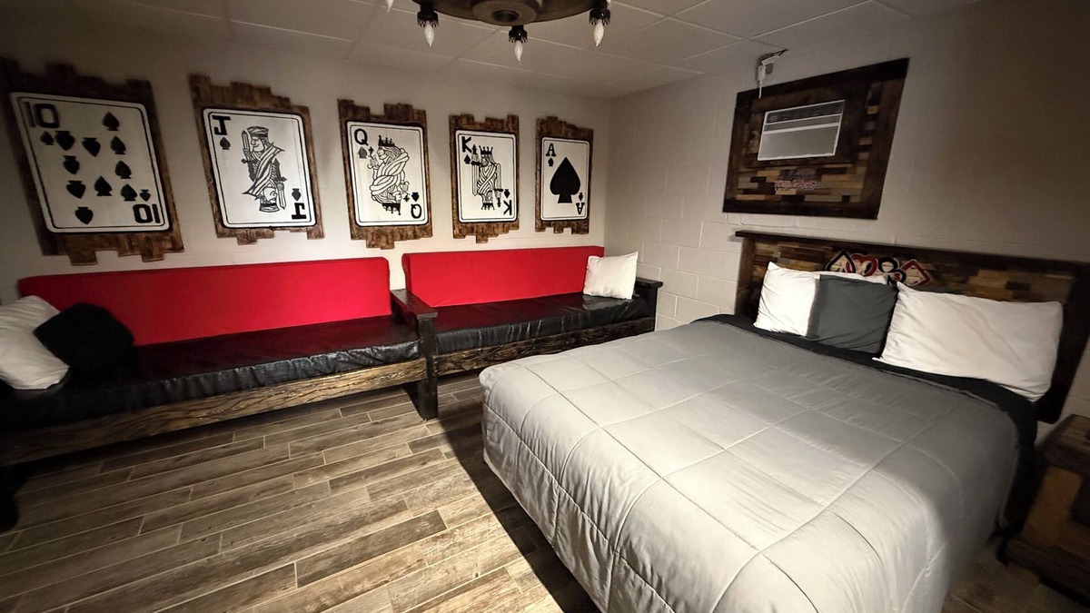 Chamberlain Hotel | Hotel O Bel Aire Chamberlain SD I 90