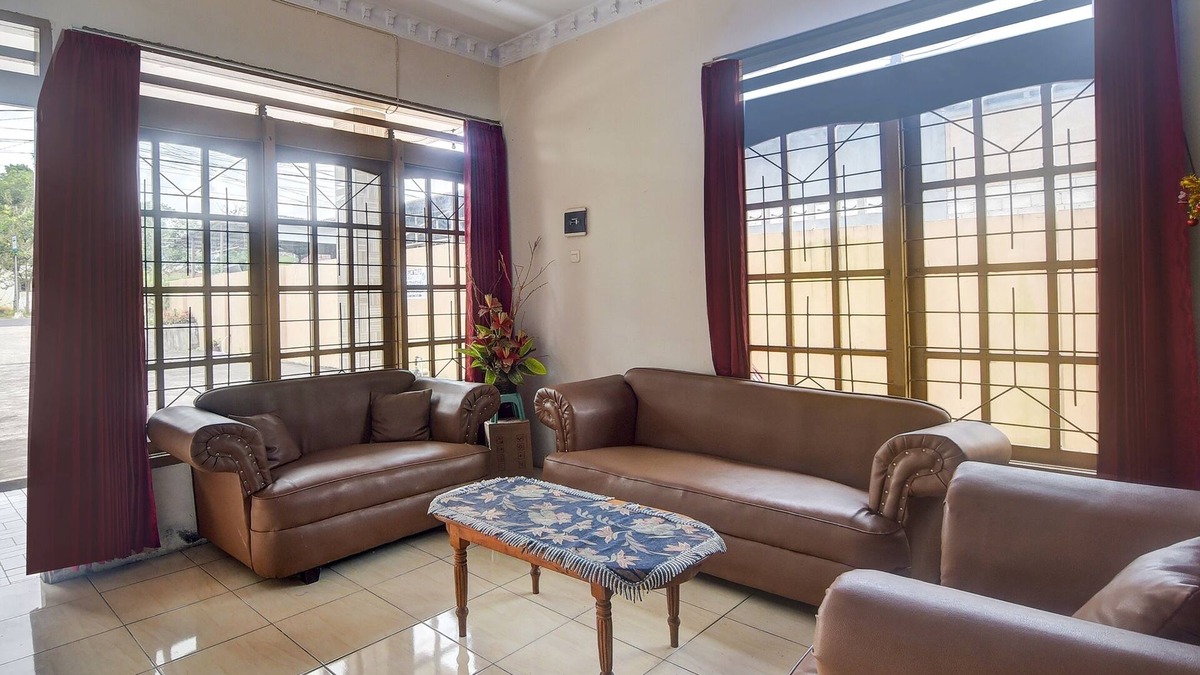 Tondano Hotel | Hotel O Borneo