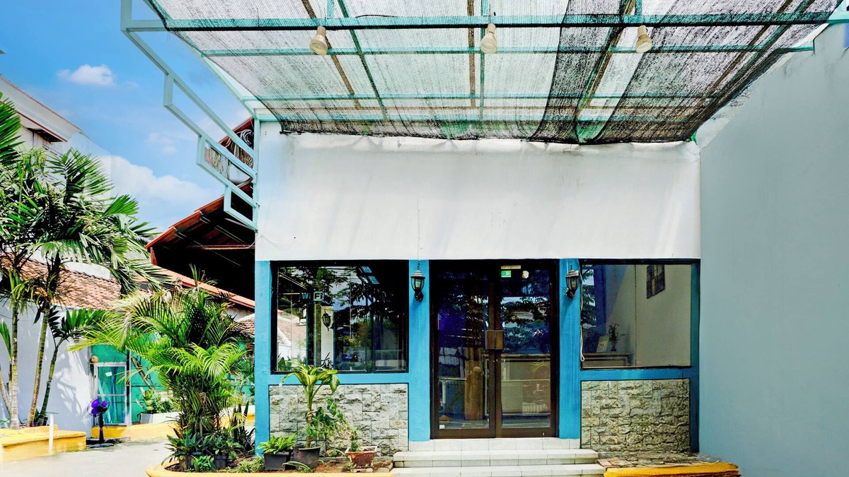 Waru Hotel | Hotel O Bungurasih Near Juanda International Airport Formerly Griya Waru Hotel
