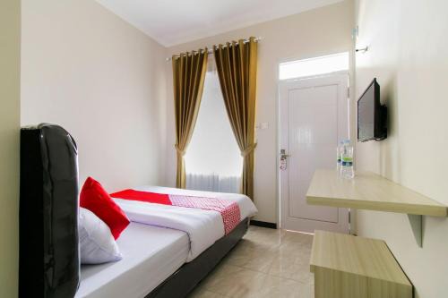 Cianjur Hotel | Hotel O Fakhira Residence