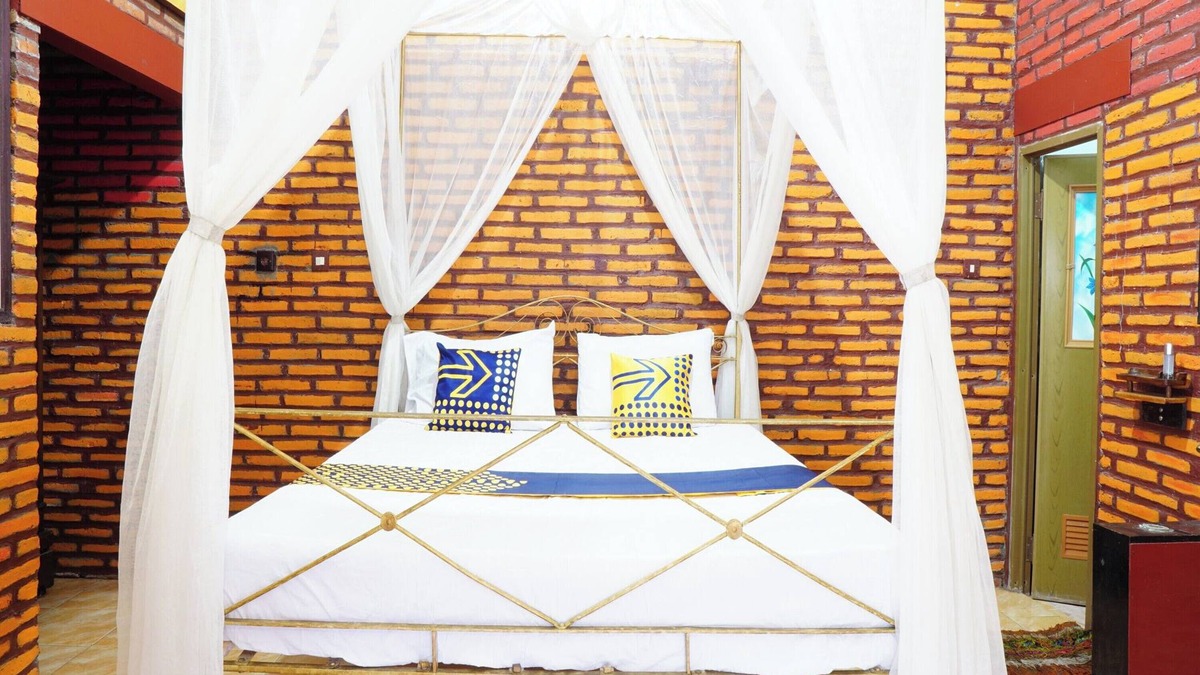 Kayangan Hotel | Hotel O Holy HomestayNearWisata Kopi Desa Tamansari