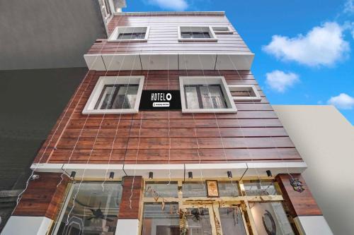 Katra Hotel | Hotel O Katra ISKCON