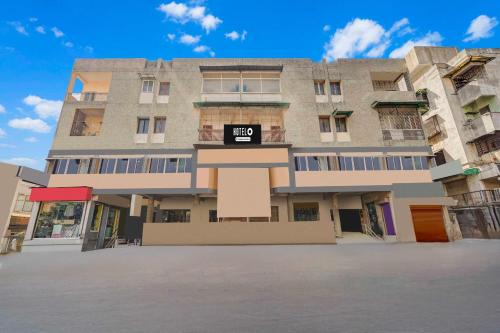 Ahmedabad Hotel | Hotel O Maninagar Railway Station