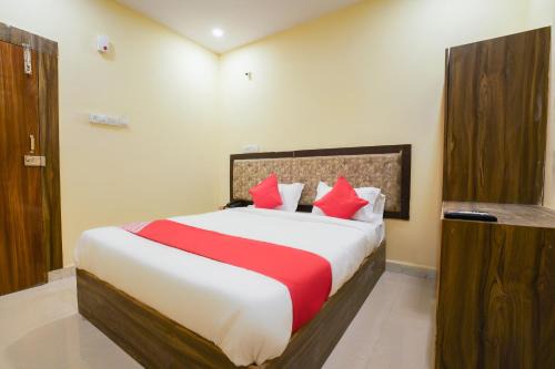 LB Nagar Hotel | Hotel O R Square Stay Near LB Nagar Metro