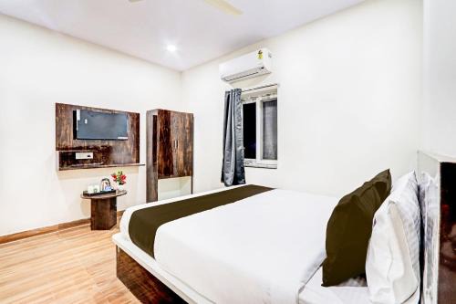 Hyderabad Hotel | Hotel O RB @ KOMPALLY