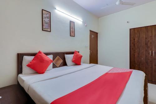 D6 Hotel | Hotel O Red Rose Residency