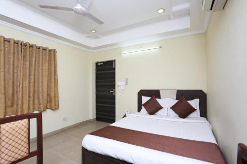 Ameerpet Hotel | Hotel O Saraswathi Residency Near SR Nagar Metro Station