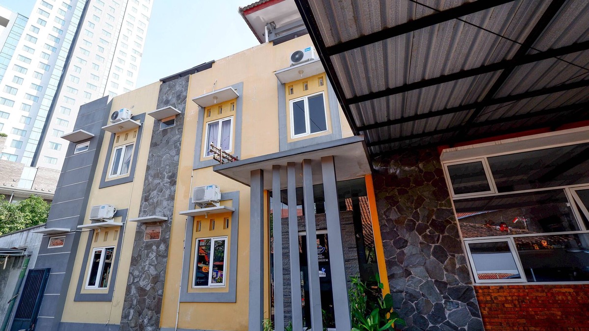Laweyan Hotel | Hotel O Solo Point Guest House Syariah