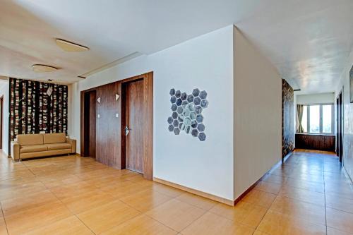 Dhuva Hotel | Hotel O The Grand Imperial Restaurant & Hotel Dhuva Railway station