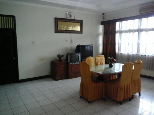 Biringkanya Hotel | Hotel O Transit 1