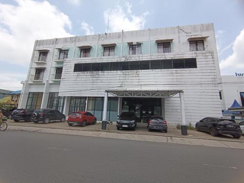 Kalimantan Hotel | Hotel O Wisma Hamalau SyariahNearPulau Bromo Pedestrian Bridge