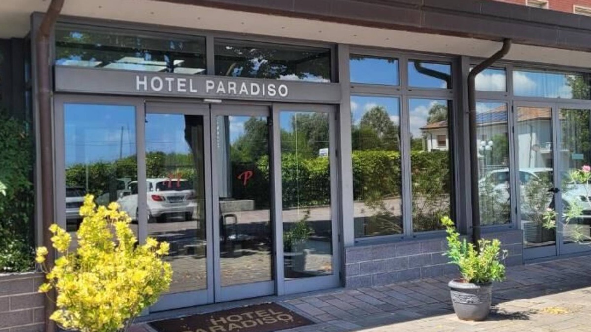 Altedo Hotel | HOTEL PARADISO
