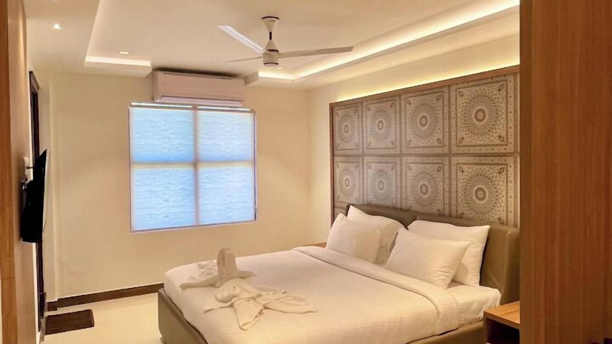 Shenoys Hotel | Hotel Pearl Palace