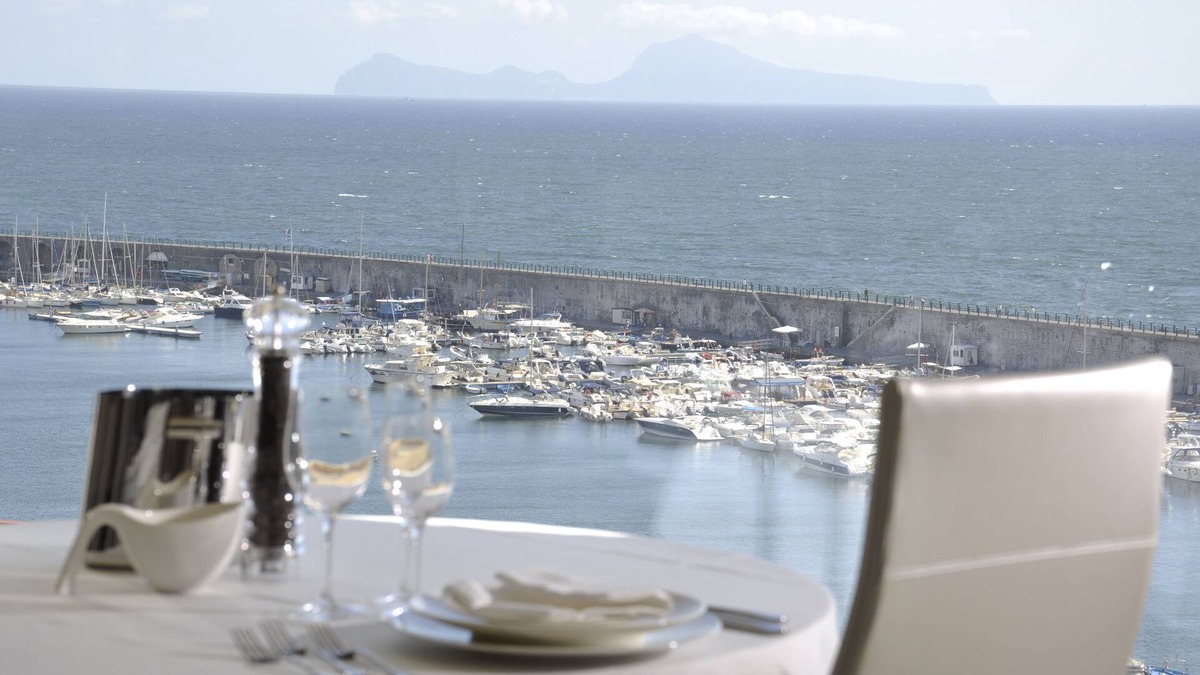 Torre del Greco Hotel | Hotel Poseidon