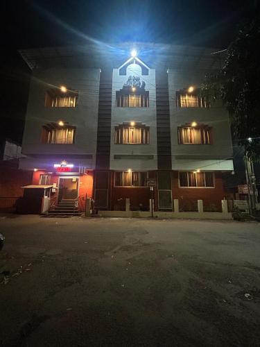 Ratnagiri Hotel | Hotel Prabha