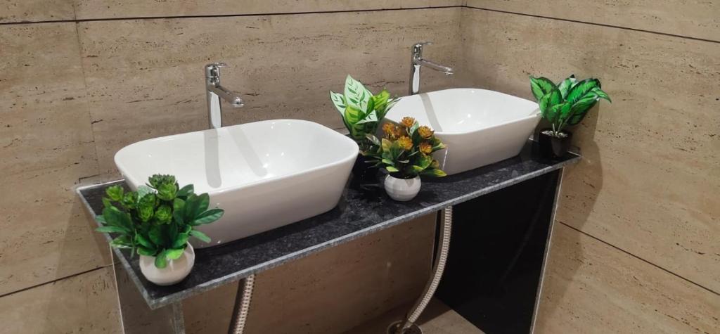 Janjgir Hotel | HOTEL RAGHAV INN