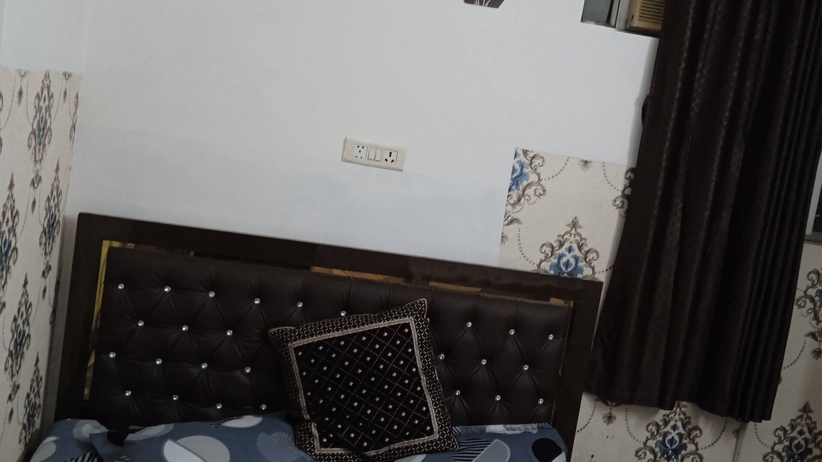 Ludhiana Hotel | Hotel Raj Mahal has Charming 6-bedroom hotel with AC and WiFi in LUDHIANA,