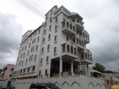 Ahmednagar Hotel | Hotel Raj Palace