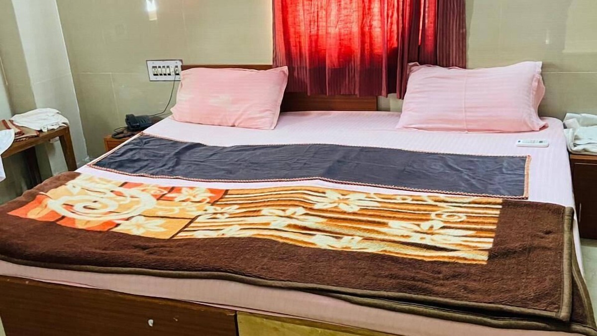 Shiv Hotel | Hotel RajKamal