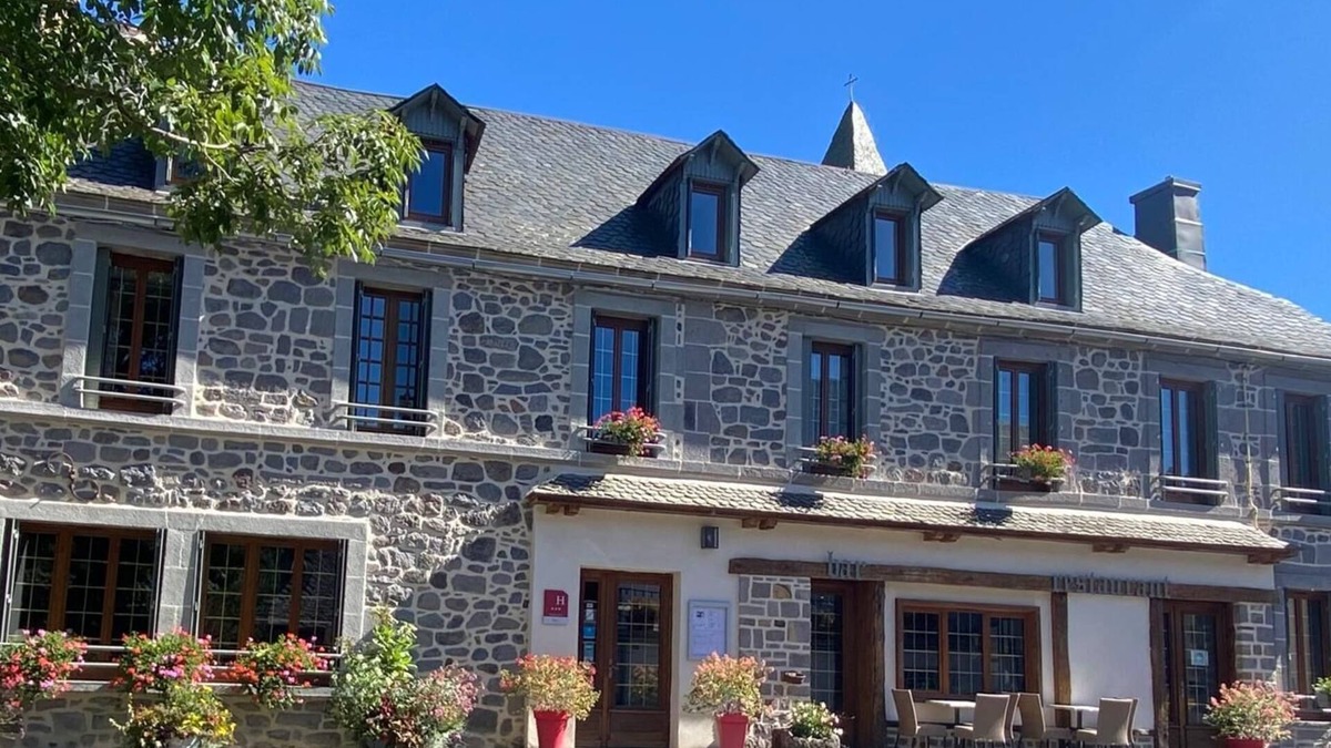 Albepierre-Bredons Hotel | Hotel Restaurant Du Plomb du Cantal