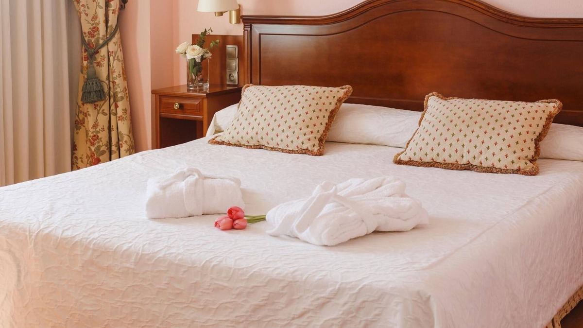 Hellin Hotel | Hotel Restaurante Emilio