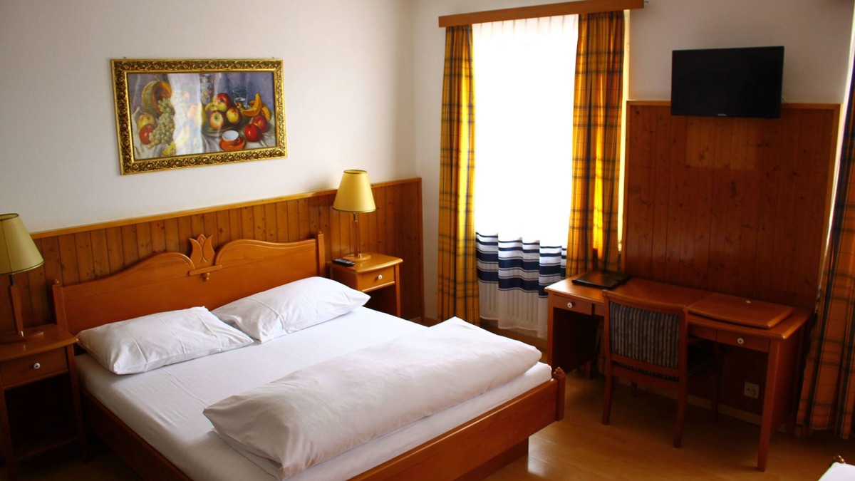 Neuhausen am Rheinfall Hotel | Hotel Rheinfall