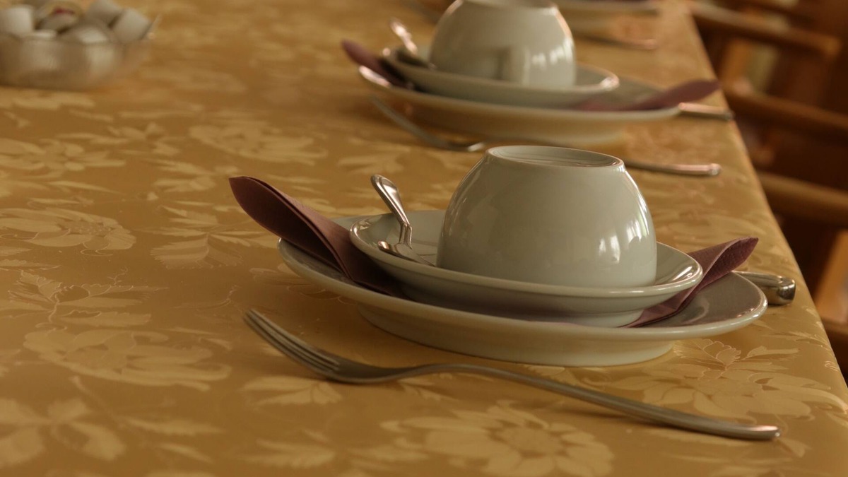 Ulrichstein Hotel | Hotel-Ristorante Ätna