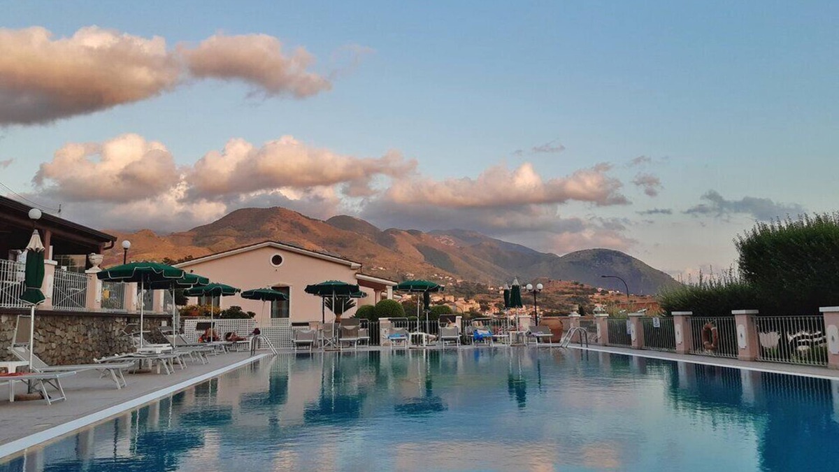 Marina di Maratea Hotel | Hotel Ristorante Borgo La Tana