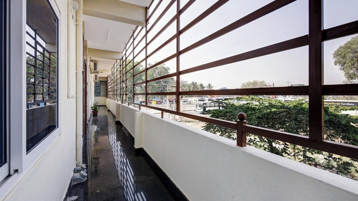 Bidadi Hotel | Hotel Royal Garuda Palace