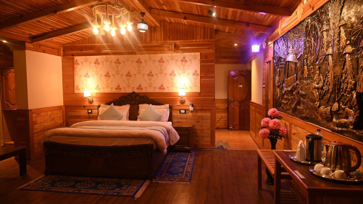 Kasol Hotel | Hotel Royal Palace