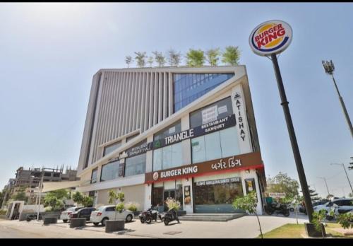 Chandkheda Hotel | Hotel rr palace