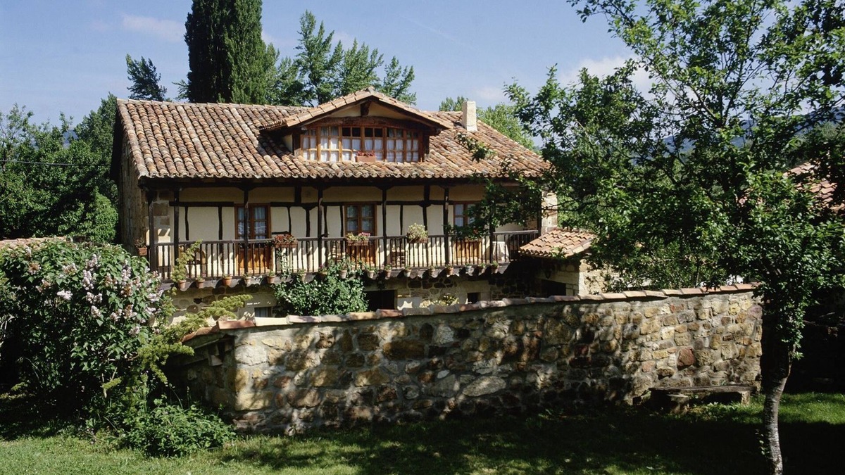Valle de Manzanedo Hotel | Hotel Rural La Gándara