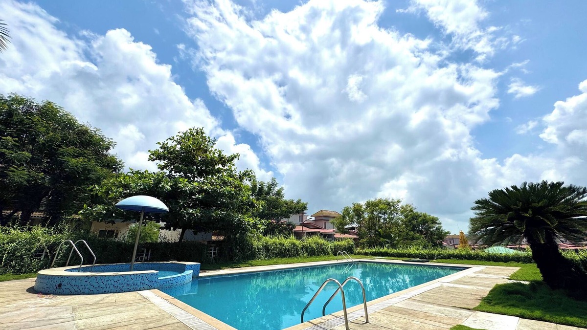 Gavhe Hotel | Hotel Sadhana Executive