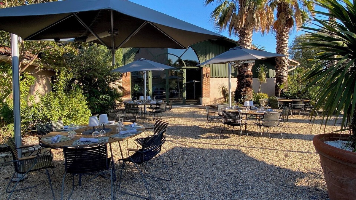 Nezignan-L'Eveque Hotel | Hotel Saint Alban