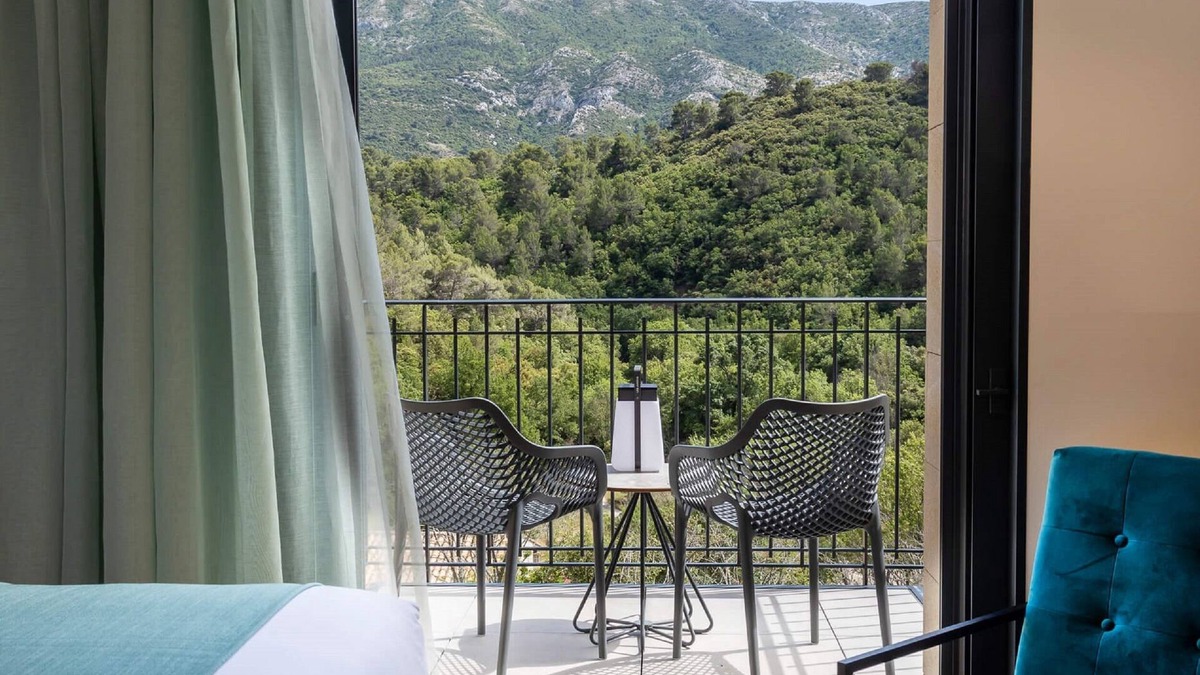 Vauvenargues Hotel | Hotel Sainte Victoire