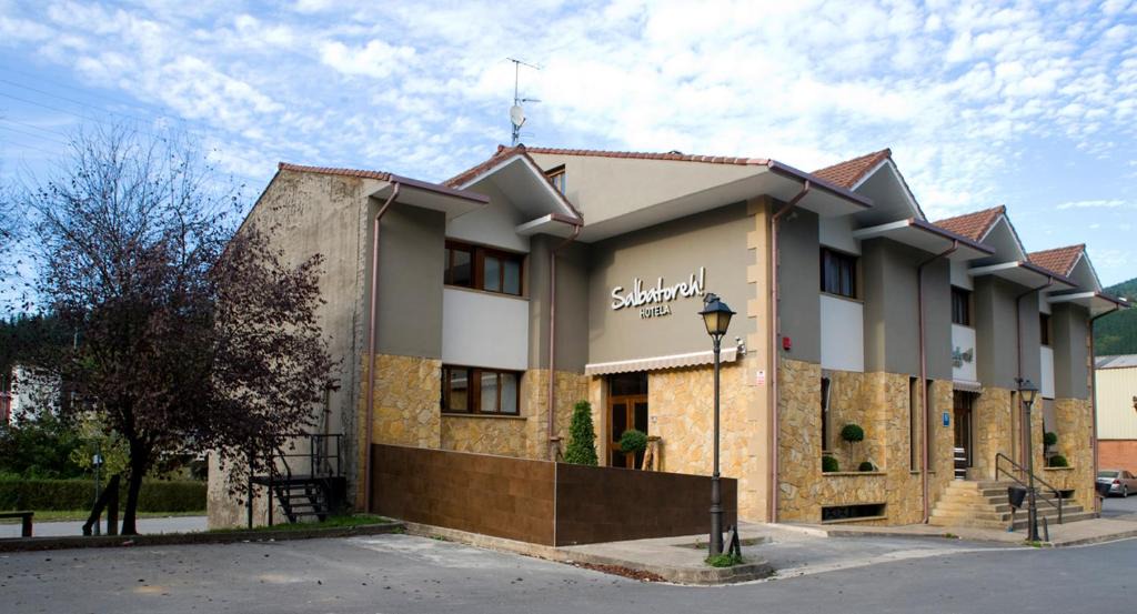 Beasain Hotel | Hotel Salbatoreh