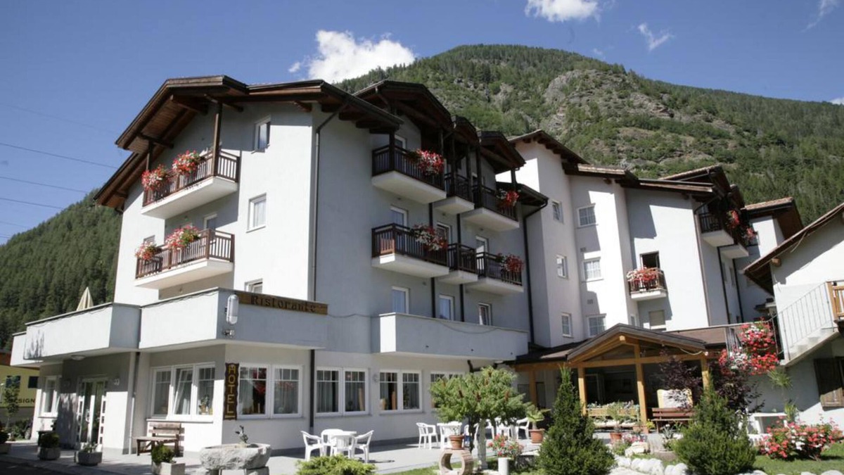 Fucine Hotel | Hotel Santoni