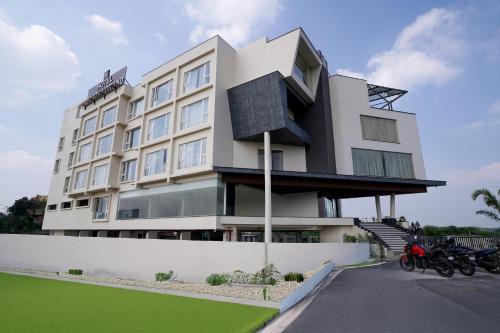 Walajapet Hotel | Hotel Sastha Grand