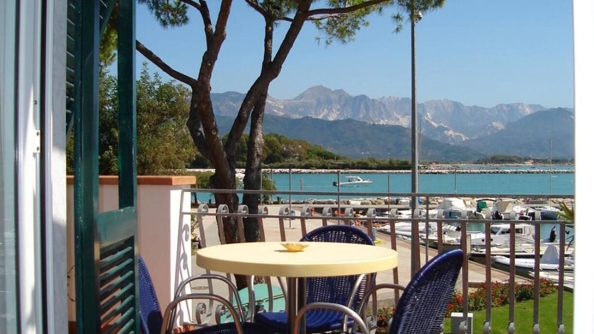 Bocca di Magra Hotel | Hotel Sette Archi