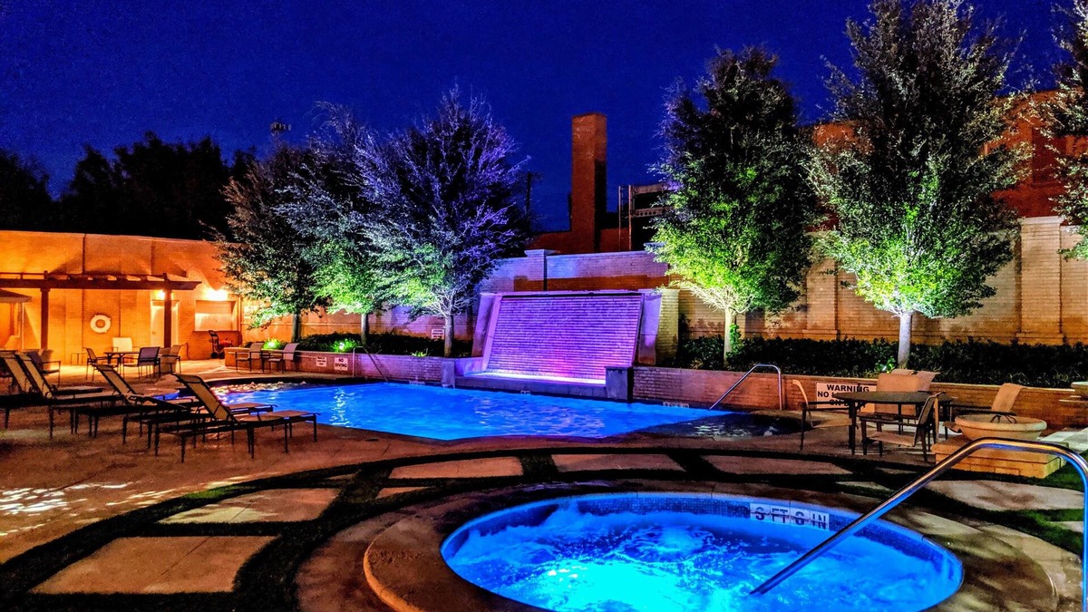 Big Spring Hotel | Hotel Settles