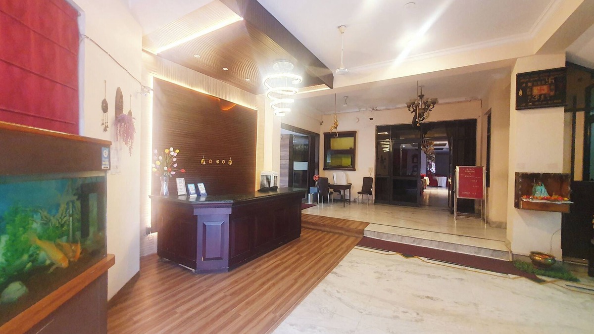 Jhansi Hotel | Hotel Shrinath Palace