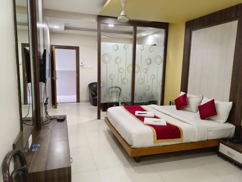 Vijayapura Hotel | Hotel Shubhashree Comfort